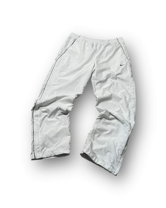 NIKE TRACKPANTS (L)